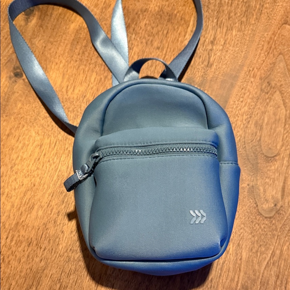 ALL IN MOTION Neoprene Mini Backpack - Picture 2 of 10